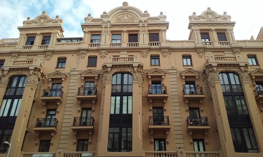 Hostal Montecarlo Madrid Exterior foto
