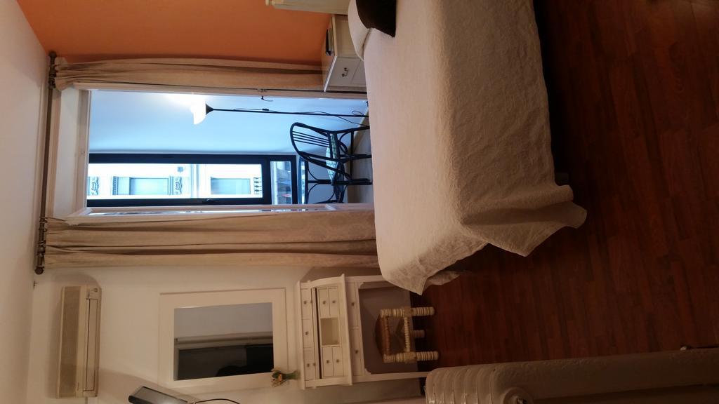 Hostal Montecarlo Madrid Habitación foto