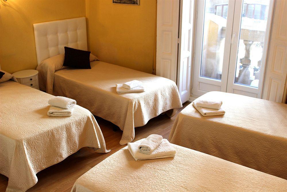 Hostal Montecarlo Madrid Exterior foto